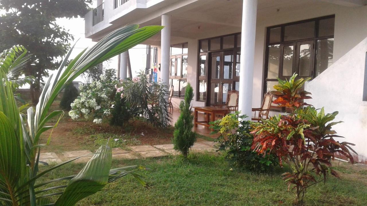 Masha Beach Inn タンガラ エクステリア 写真